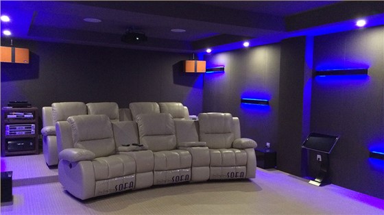 科技风家庭影院