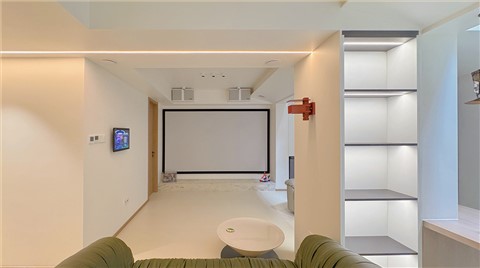 地下室唱K卧室追剧太会玩