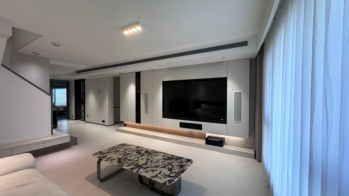 开放式客厅融入家庭影院